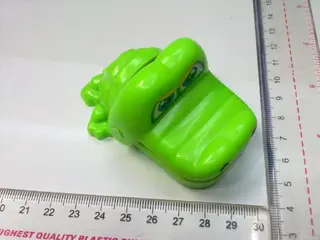 Мягкая игрушка-брелок «Кусающий крокодил»
