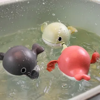 Заводной кит для игр с водой