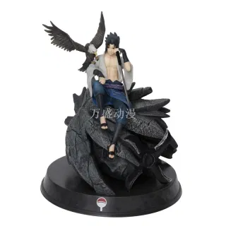 Статуэтка Sasuke Uchiha Hawk Squad в коробке