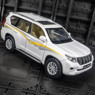 Металлическая модель Toyota Prado 1:24