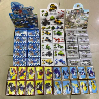 Конструктор-кубики в стиле Lego, машинка, мелкие детали, в коробке