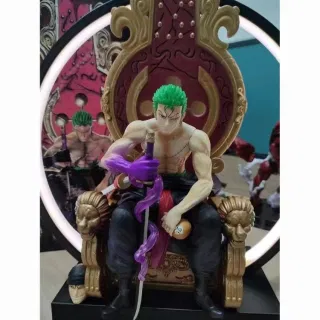 Фигурка Зоро на троне из One Piece
