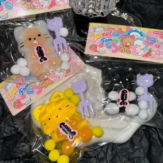 Wholesale Squeeze Toy, Cat Paw Black