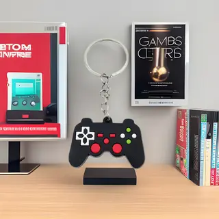 Мягкая игрушка-брелок в виде геймпада из ПВХ