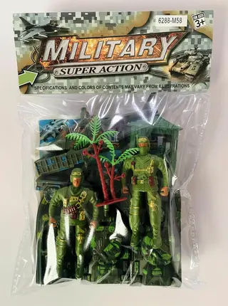 Военный набор игрушек: солдатики, оружие, техника