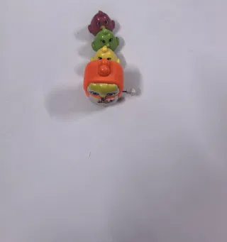Магнитные цыплята на цепочке, 3 шт.